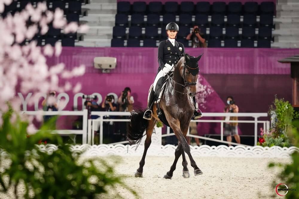 Jessica von Bredow Werndl Traversale Olympia Tokio