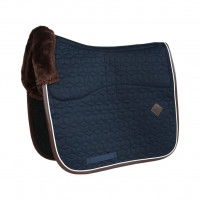 Kentucky Horsewear Schabracke Skin-Friendly, Dressurschabracke, künstliches Lammfell Kentucky Horsewear Schabracke Skin-Friendly, Dressurschabracke, künstliches Lammfell